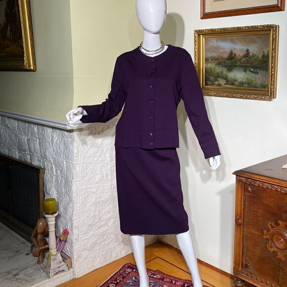 Tilley Easy Care Travel 2-Piece Skirt & Jacket Suit Set - Picture 2 of 11